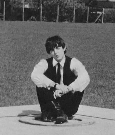 \[♡\] Paul McCartney thumbnail