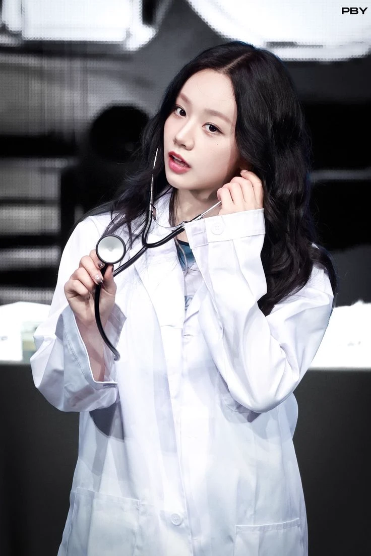 Lee Hyeri thumbnail