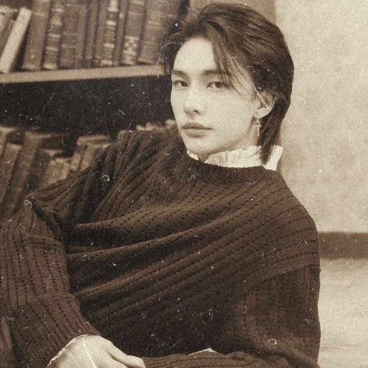 Hwang Hyunjin | BL thumbnail