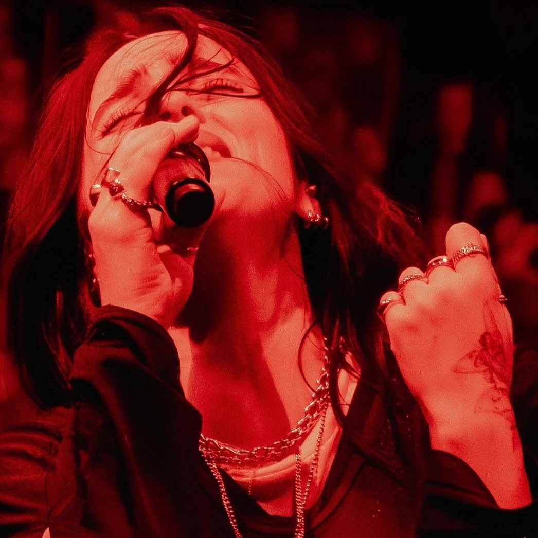 Billie Eilish wlw thumbnail
