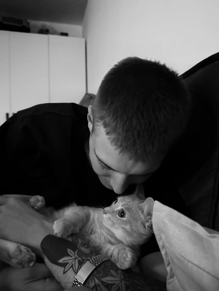 Nicolas thumbnail