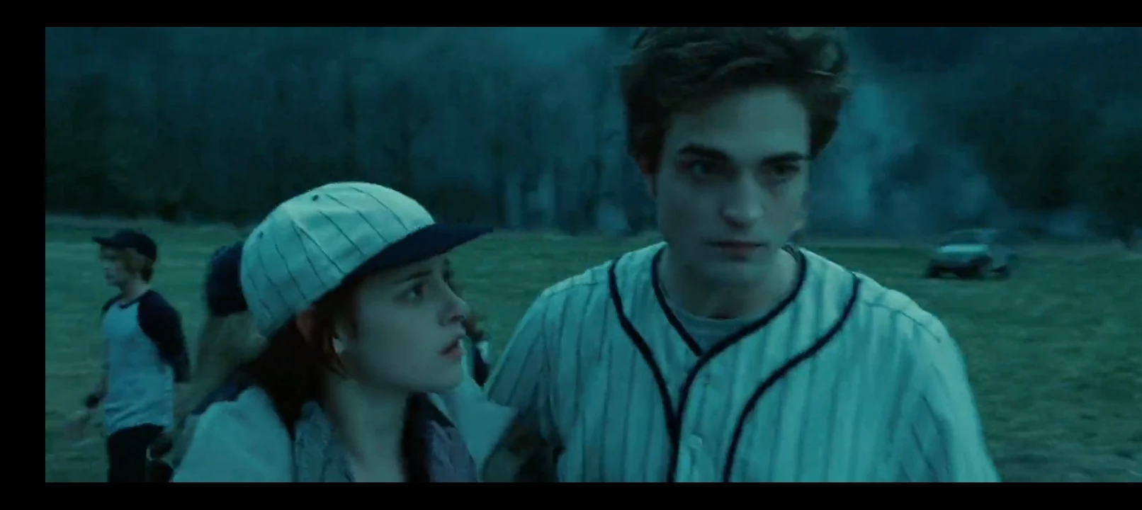 Bella Swan and Edward Cullen thumbnail
