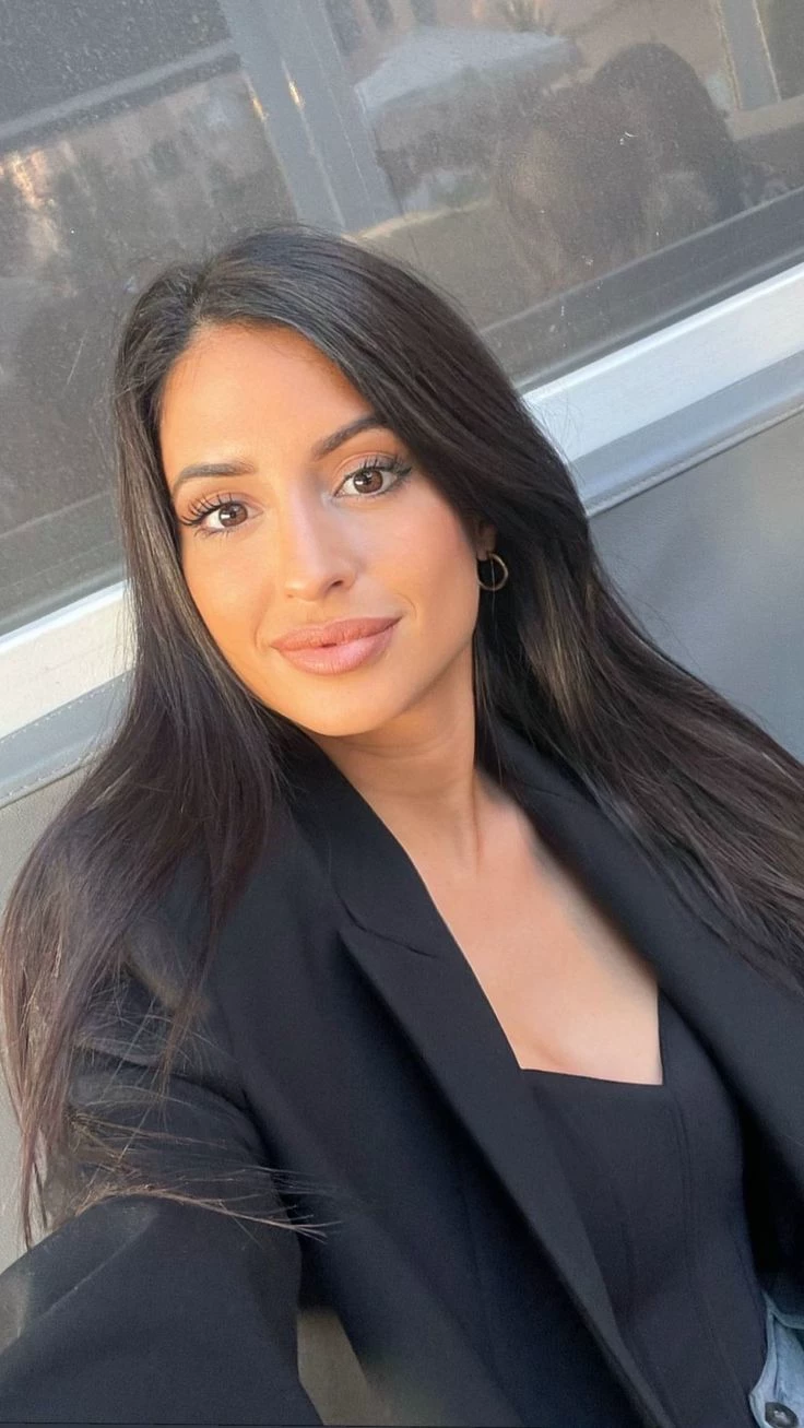Latina mom thumbnail