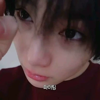 ᴹᵃᵏⁿᵃᵉ ᵒⁿ ᵗᵒᵖ 🦊