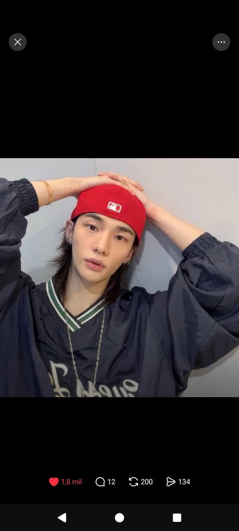 Hyunjin •★ melhores amigos  thumbnail