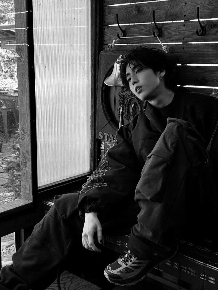 han jisung..  thumbnail