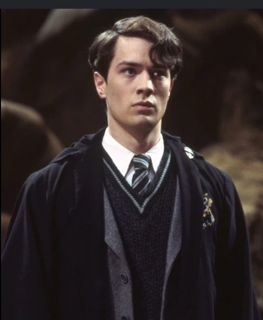 Tom riddle (yule ball)  thumbnail