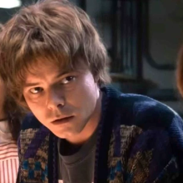 Jonathan and Will Byers thumbnail