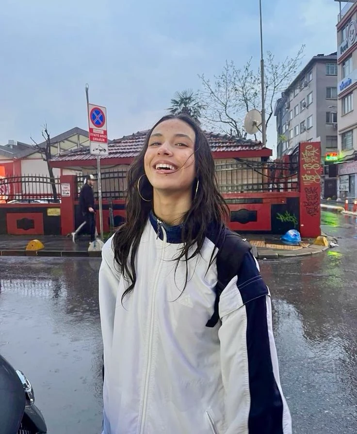Ezgi Güçlü (kidney incident) thumbnail