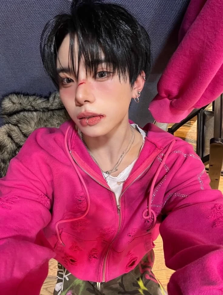 Stray Kids - Ultimo Omega thumbnail