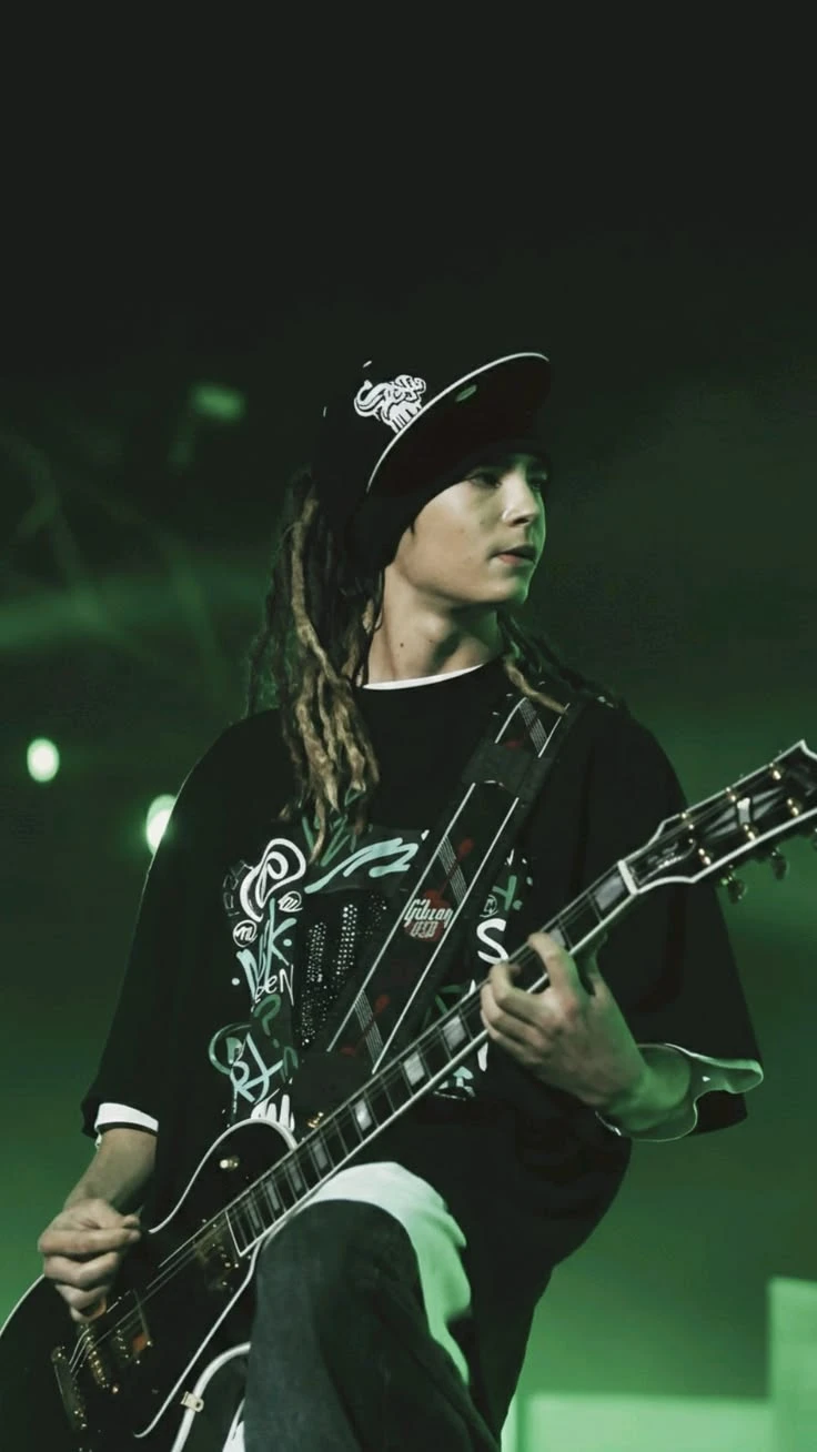 Tom Kaulitz thumbnail
