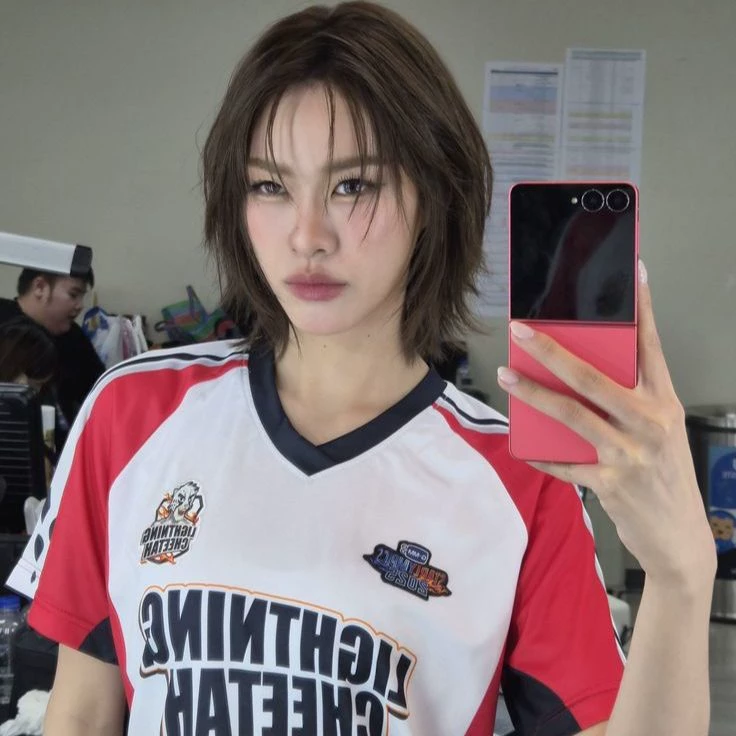 Emi Thasorn thumbnail