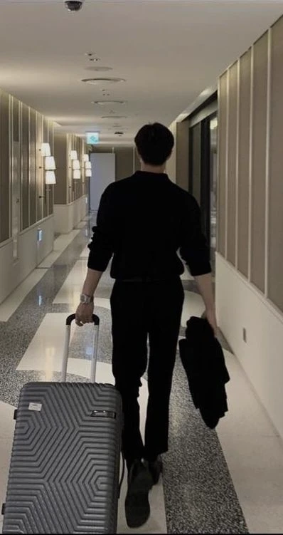 Damien—(scared) thumbnail