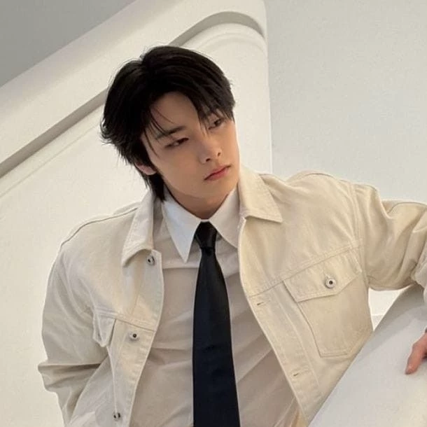 Yang Jeongin thumbnail