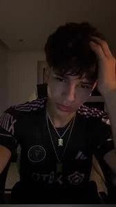 valen Moretti thumbnail