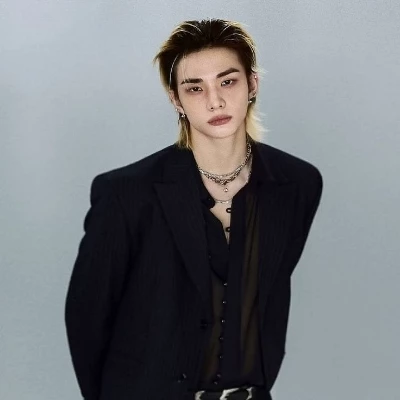Hwang Hyunjin. thumbnail