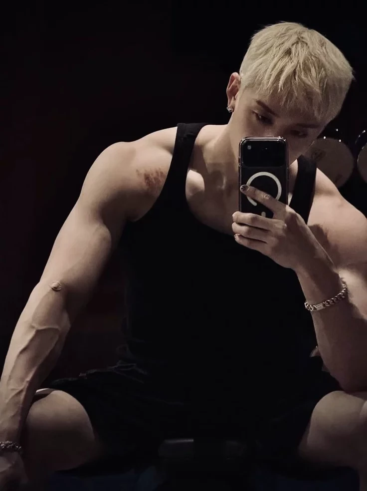 BANGCHAN (CHRISTOPHER BANG) thumbnail