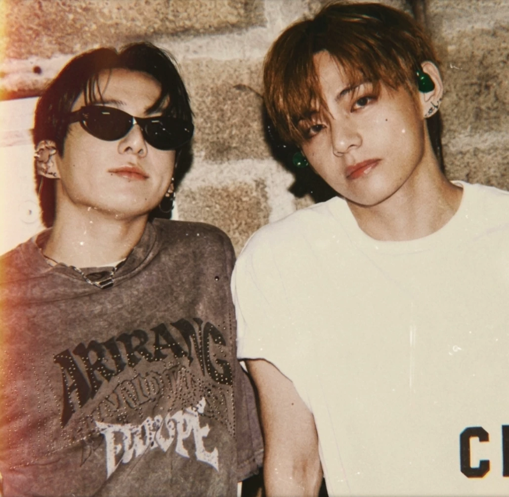 Kim Taehyung thumbnail