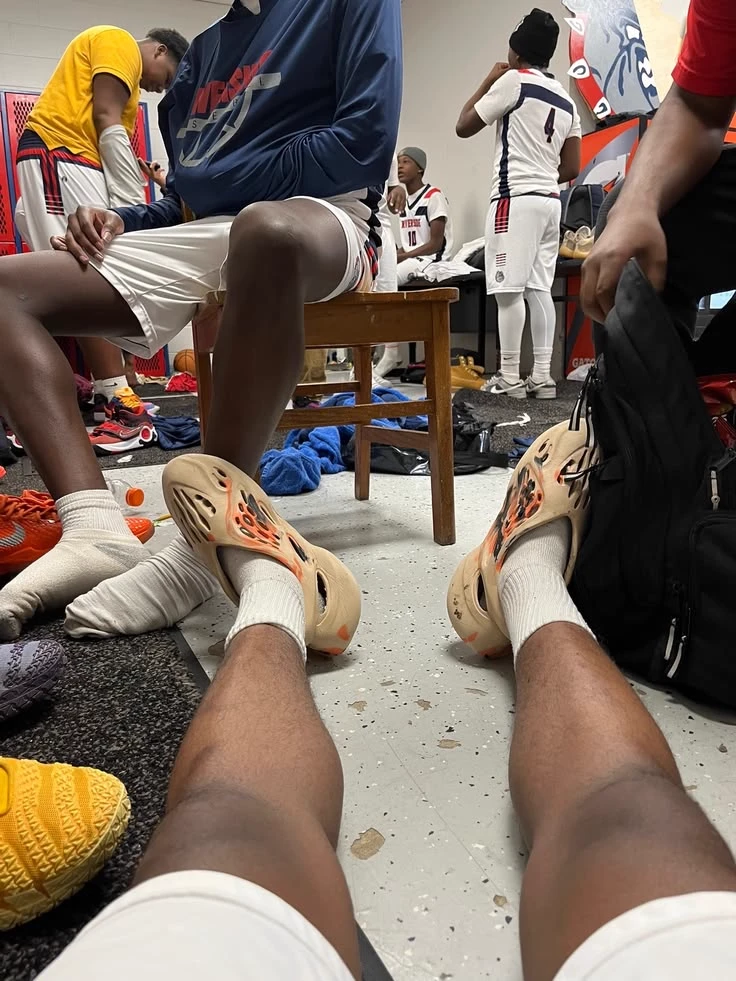 the boys' locker room thumbnail