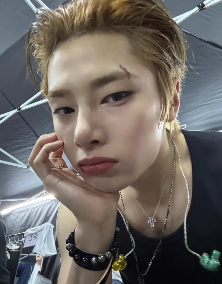 Jeongin thumbnail