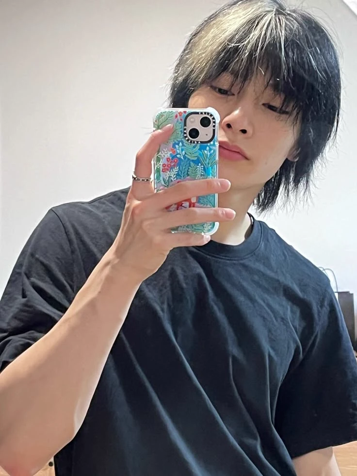 Jeongin thumbnail