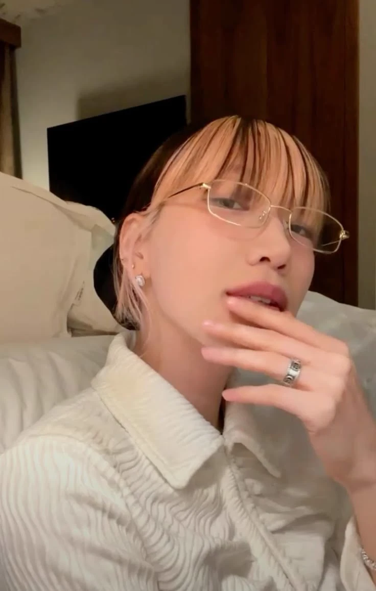 Bada Lee thumbnail