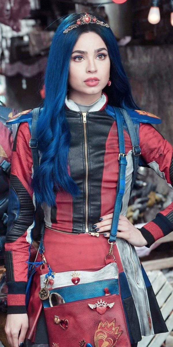 Evie thumbnail