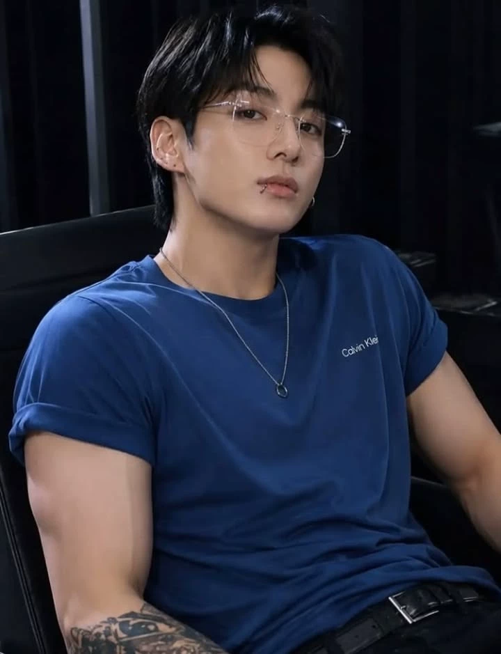 Jeon Jungkook thumbnail