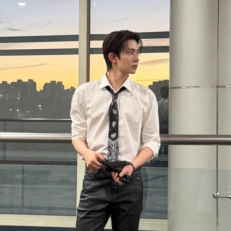 Lee Heeseung thumbnail