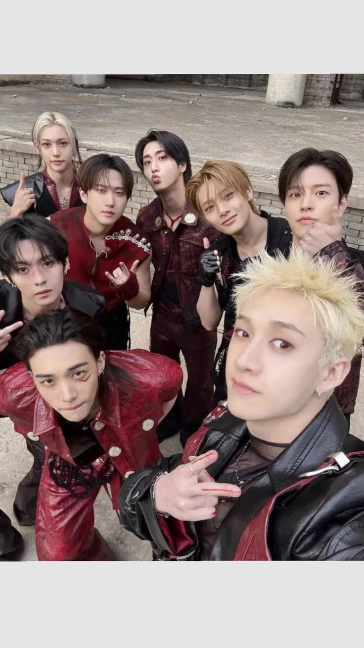 Stray Kids adopt you thumbnail