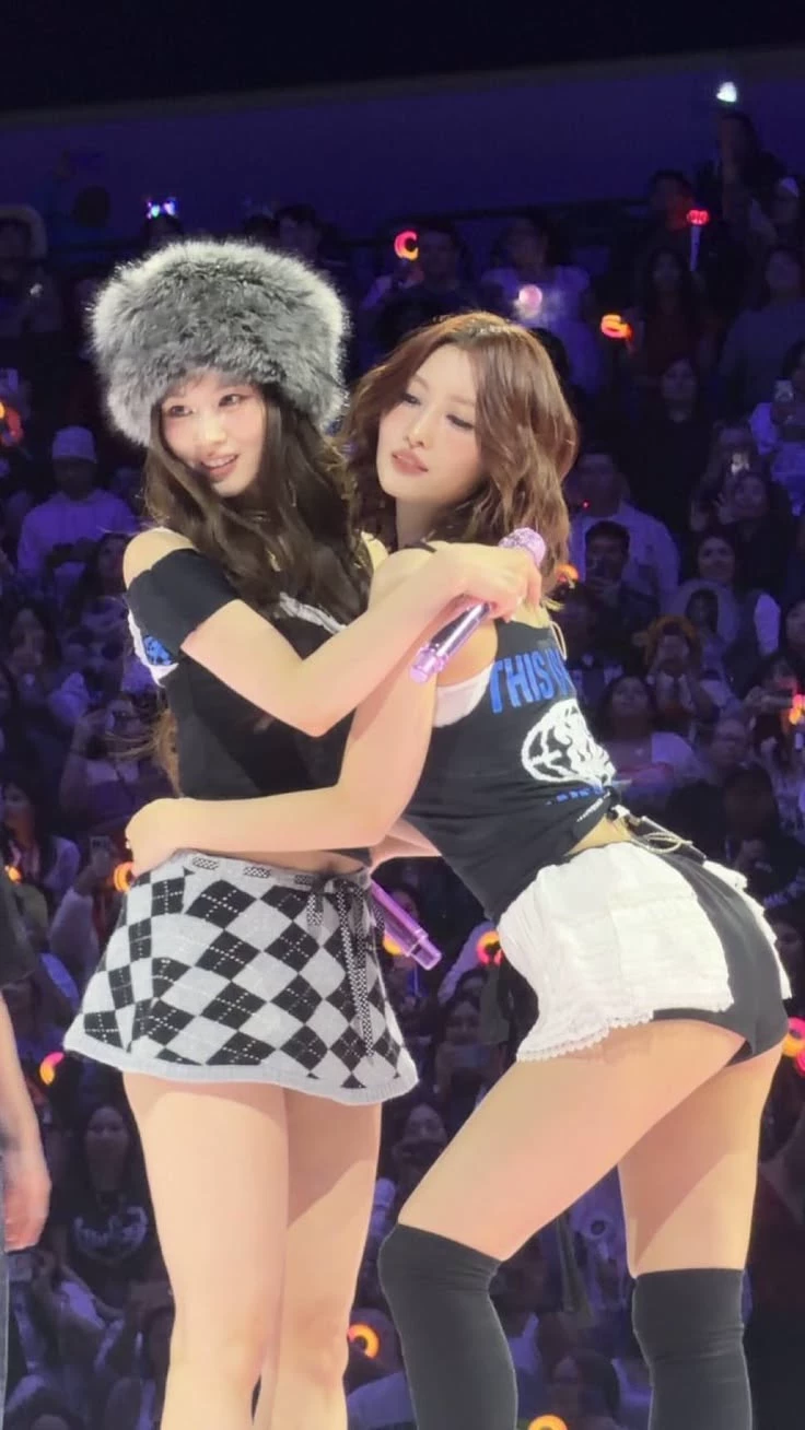 Momo y sana thumbnail