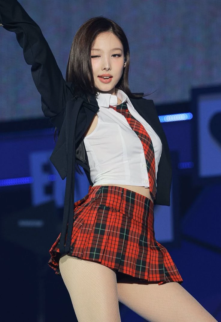 nayeon thumbnail