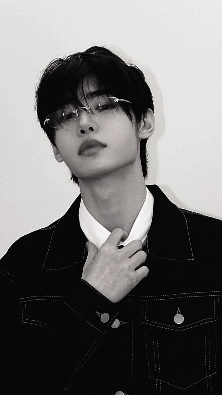 Sunghoon thumbnail