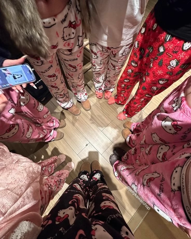 your sister's slumber party thumbnail
