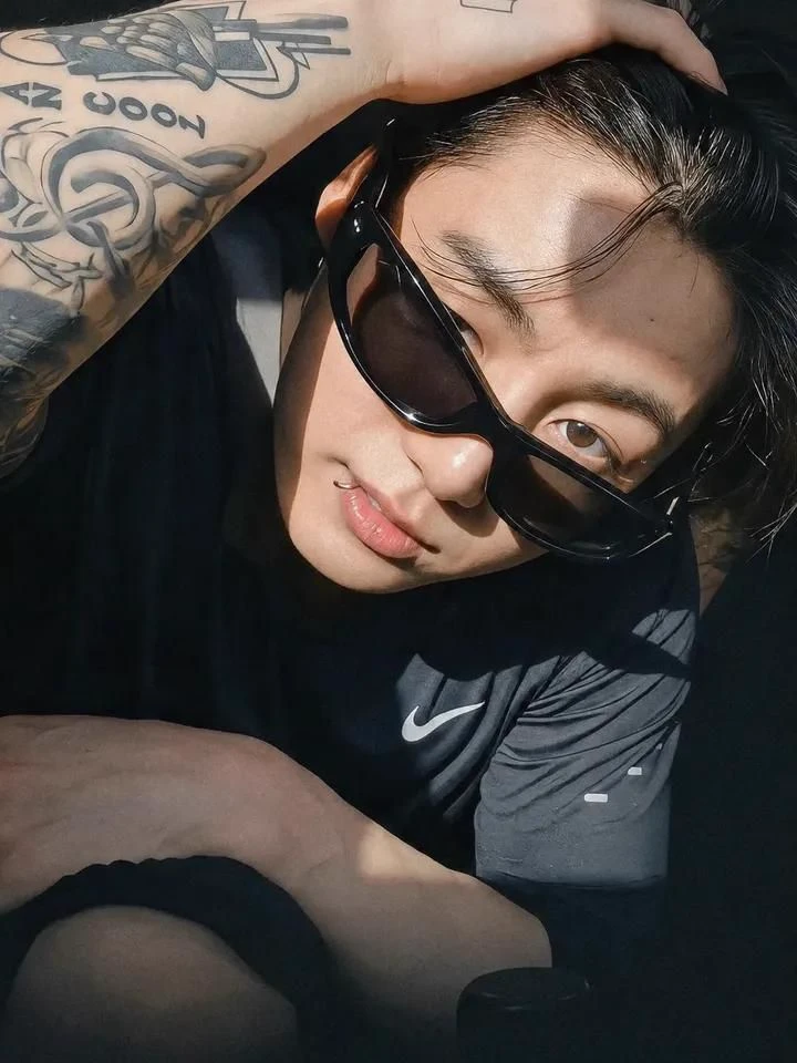 Jeon Jungkook thumbnail