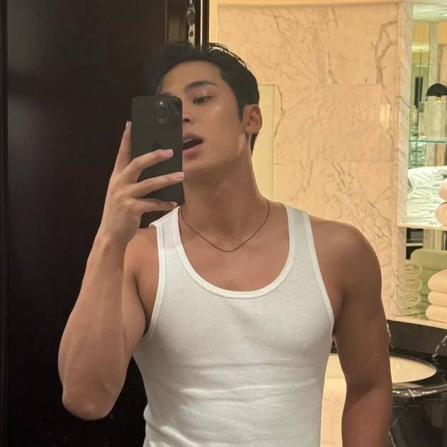 kim mingyu thumbnail