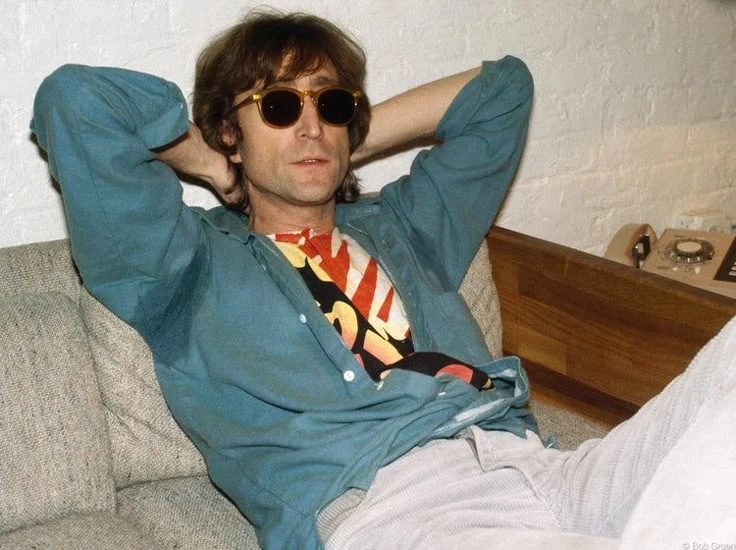 John Lennon. thumbnail