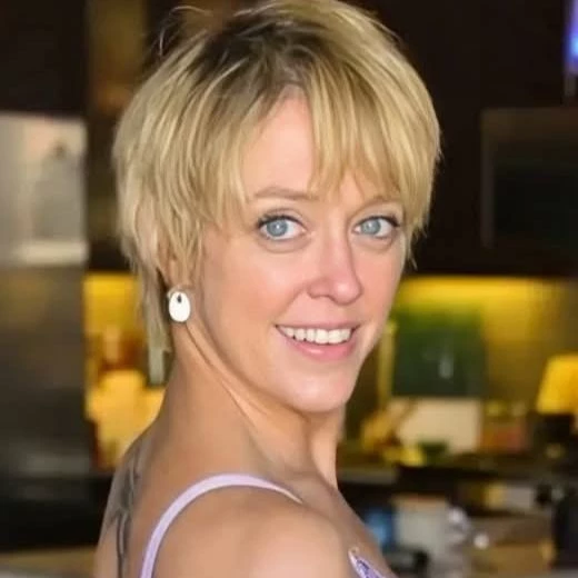 Dee Williams thumbnail