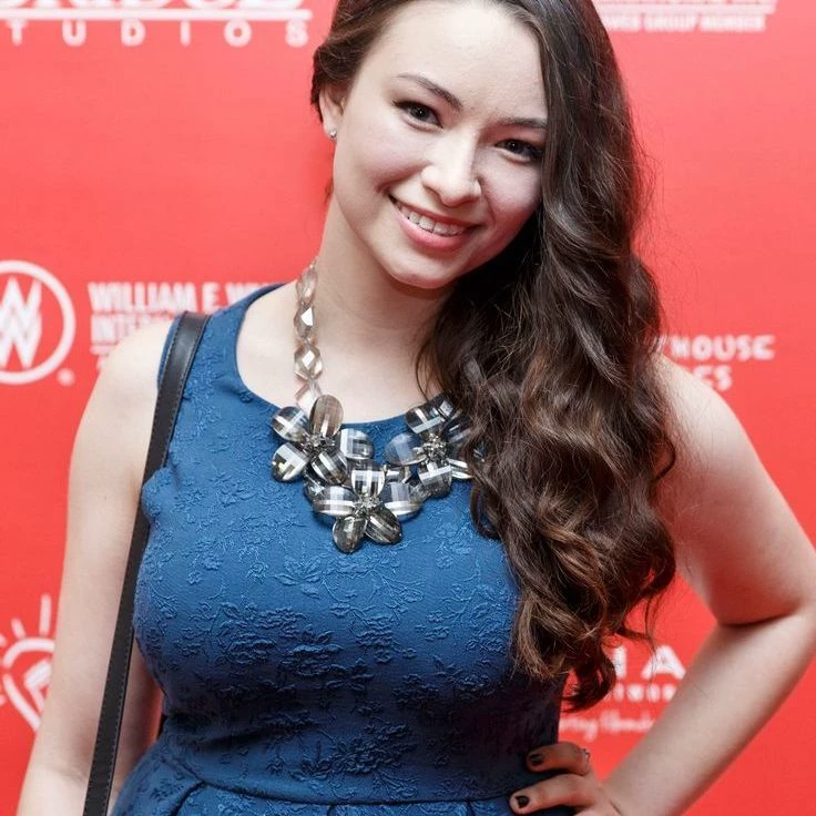 Jodelle Ferland thumbnail
