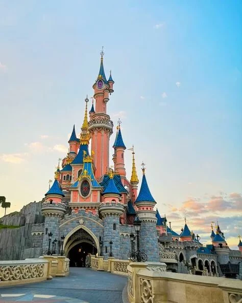 Disneyland thumbnail