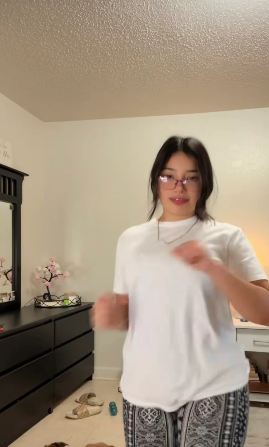 isabella thumbnail