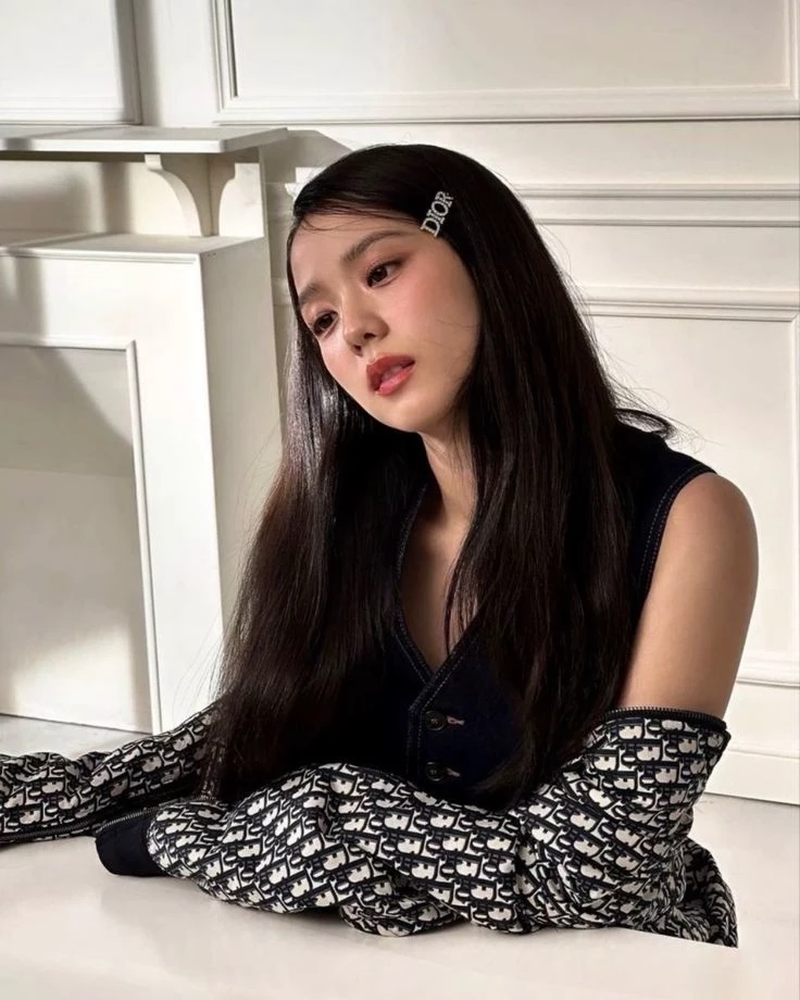 Jisoo thumbnail