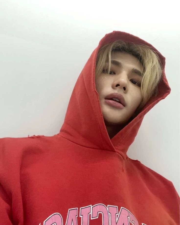 Hyunjin thumbnail