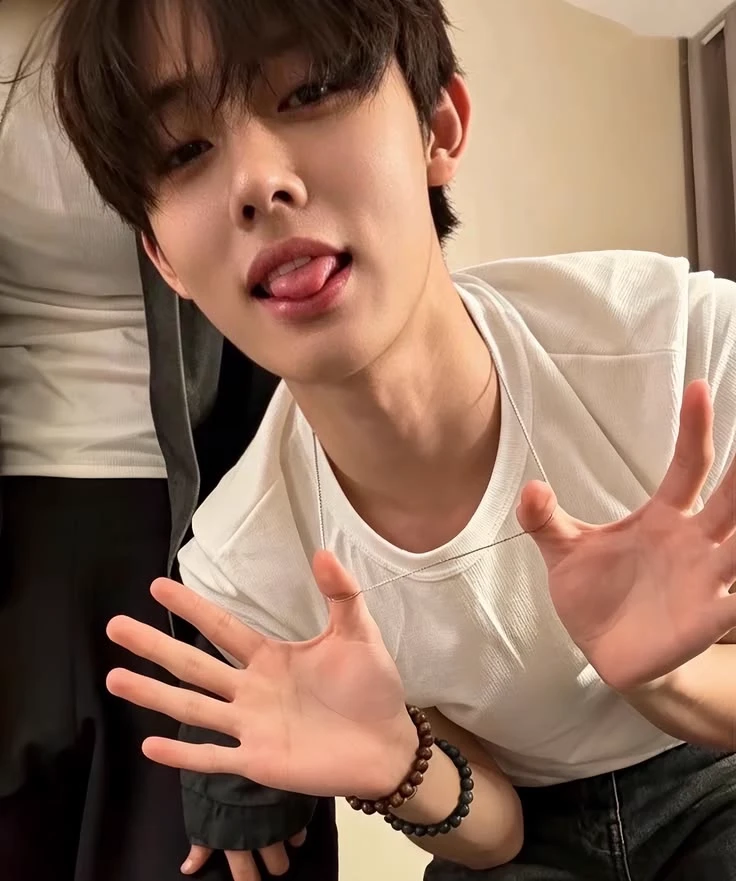 Eom Seonghyeon thumbnail