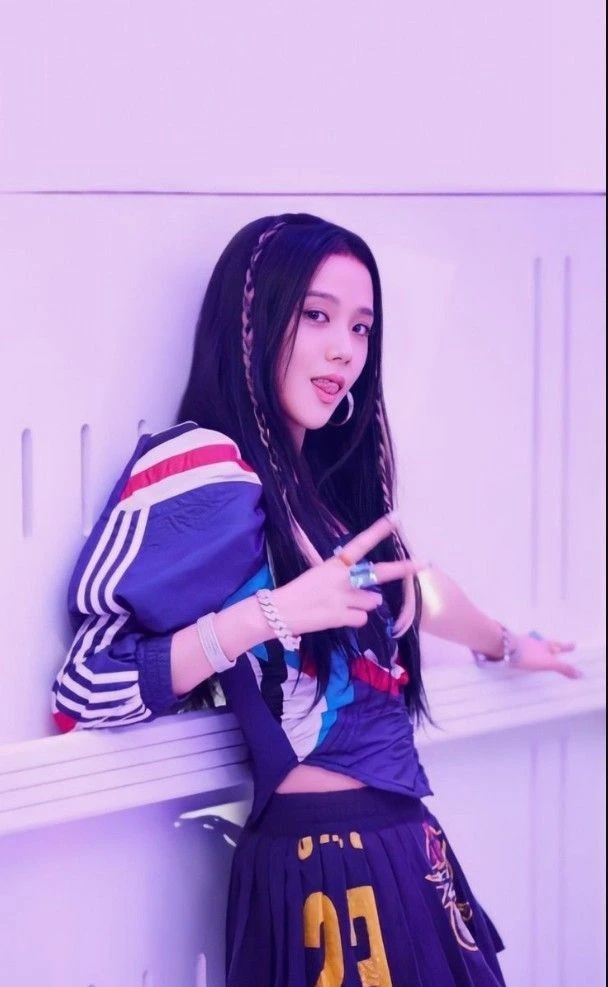 Jisoo thumbnail