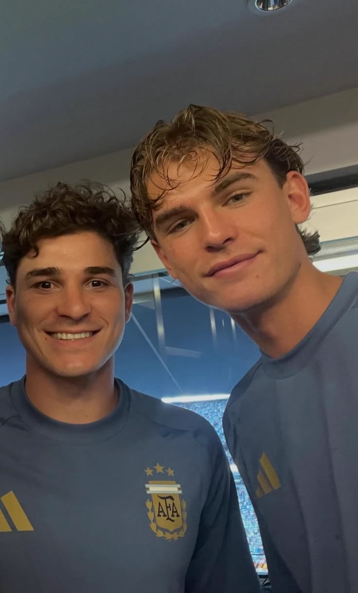 Nico Paz and Julián Álvarez thumbnail