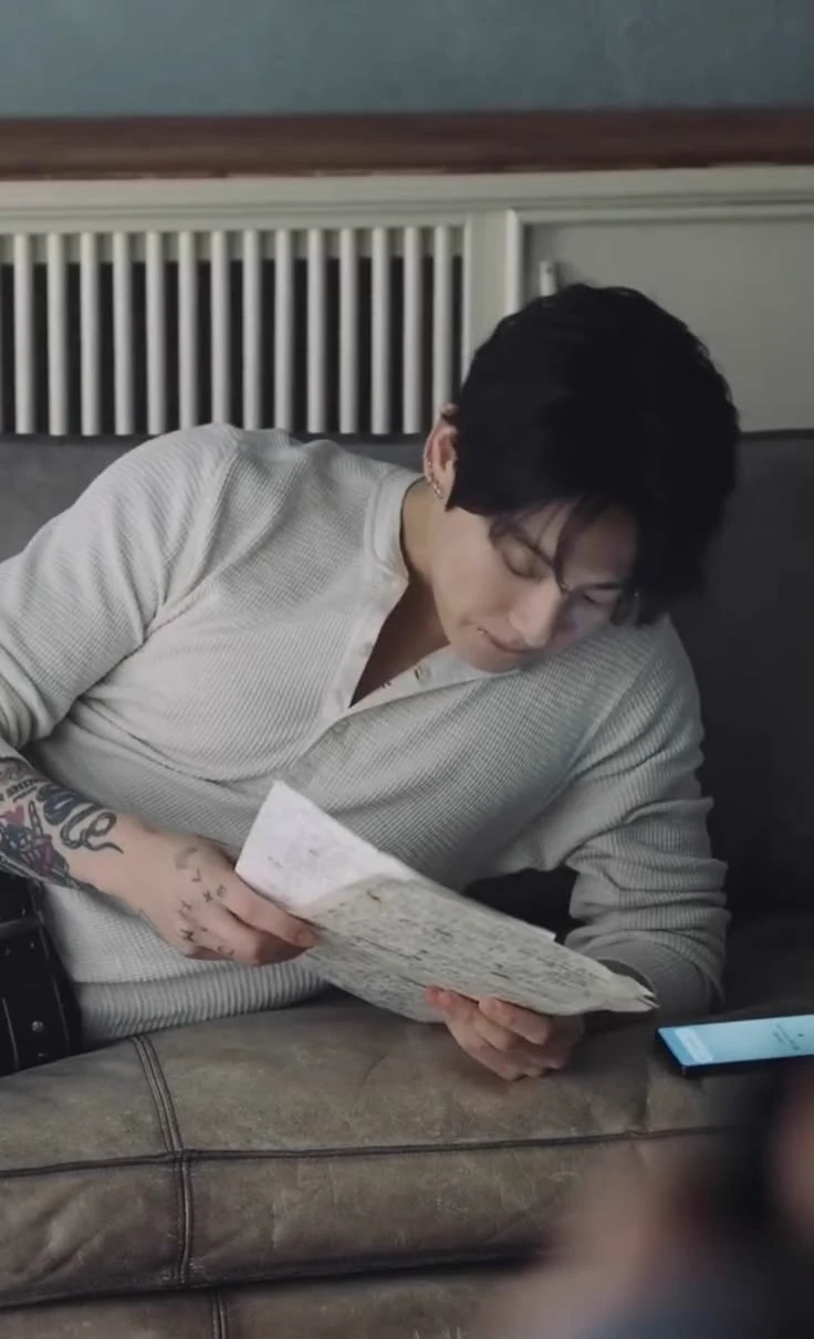 jungkook  thumbnail