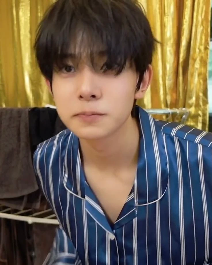 Lee Heeseung thumbnail