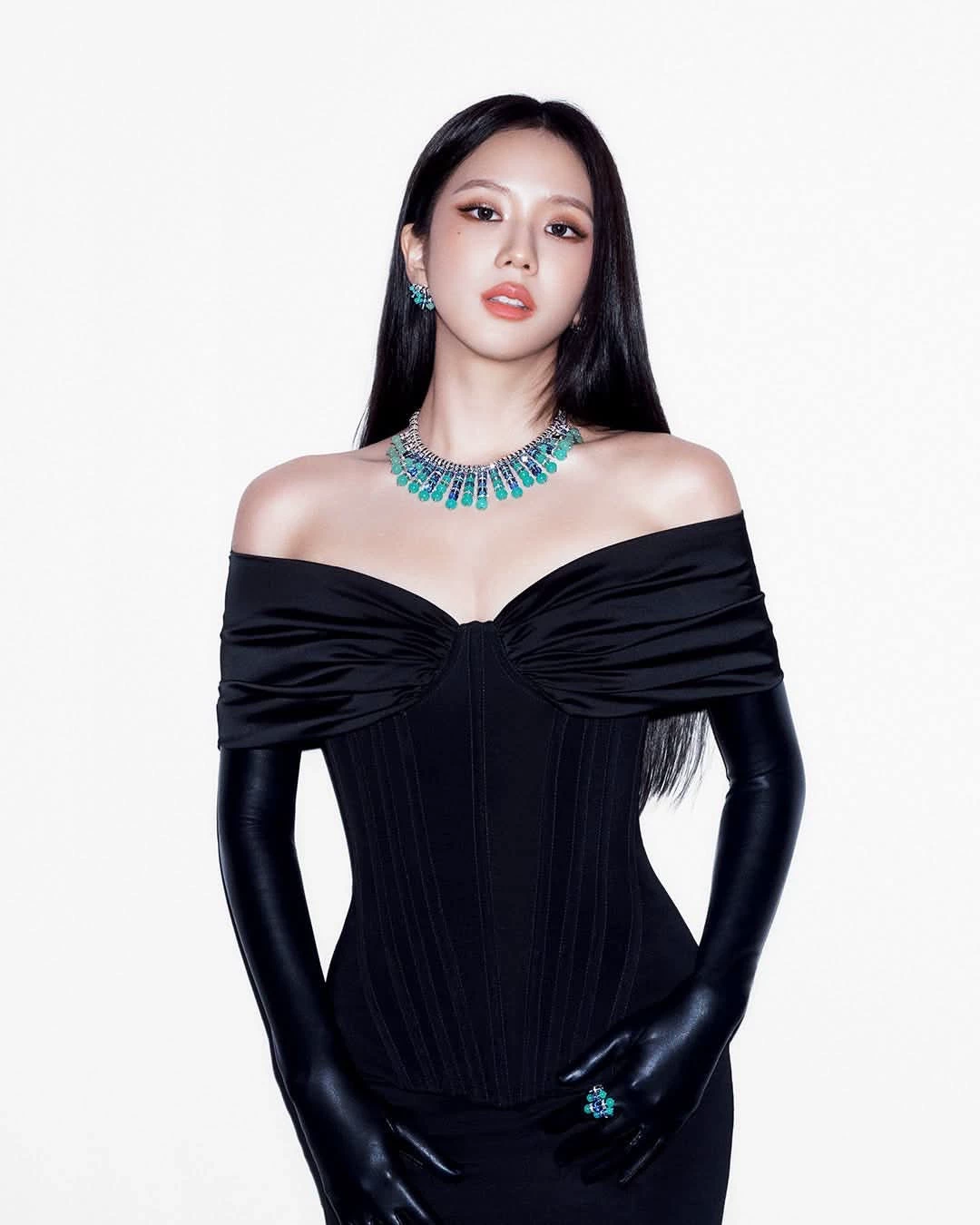Sugar Mommy- Jisoo thumbnail