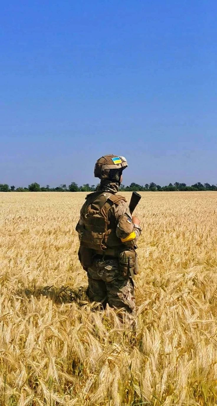 You are Russian, and he is Ukrainian... thumbnail